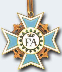 Знак ордена Рутовой короны